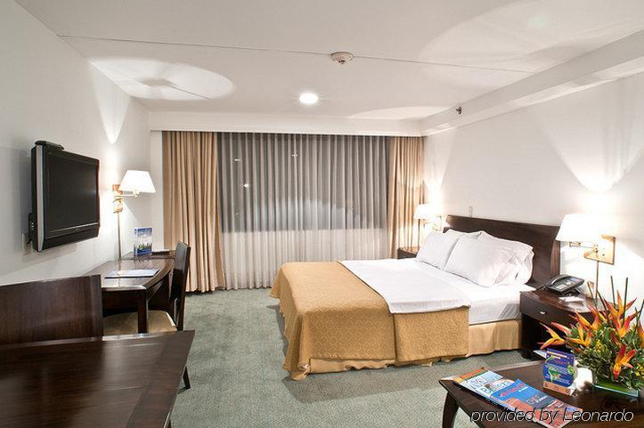 Hotel Dann Norte Bogota Ruang foto
