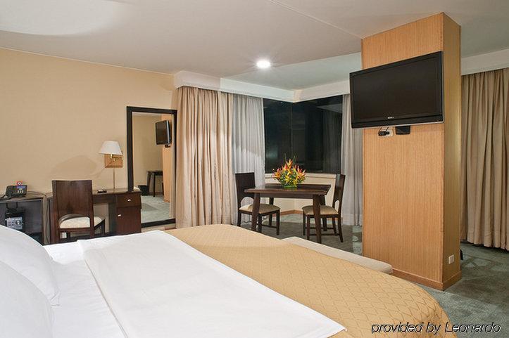 Hotel Dann Norte Bogota Ruang foto