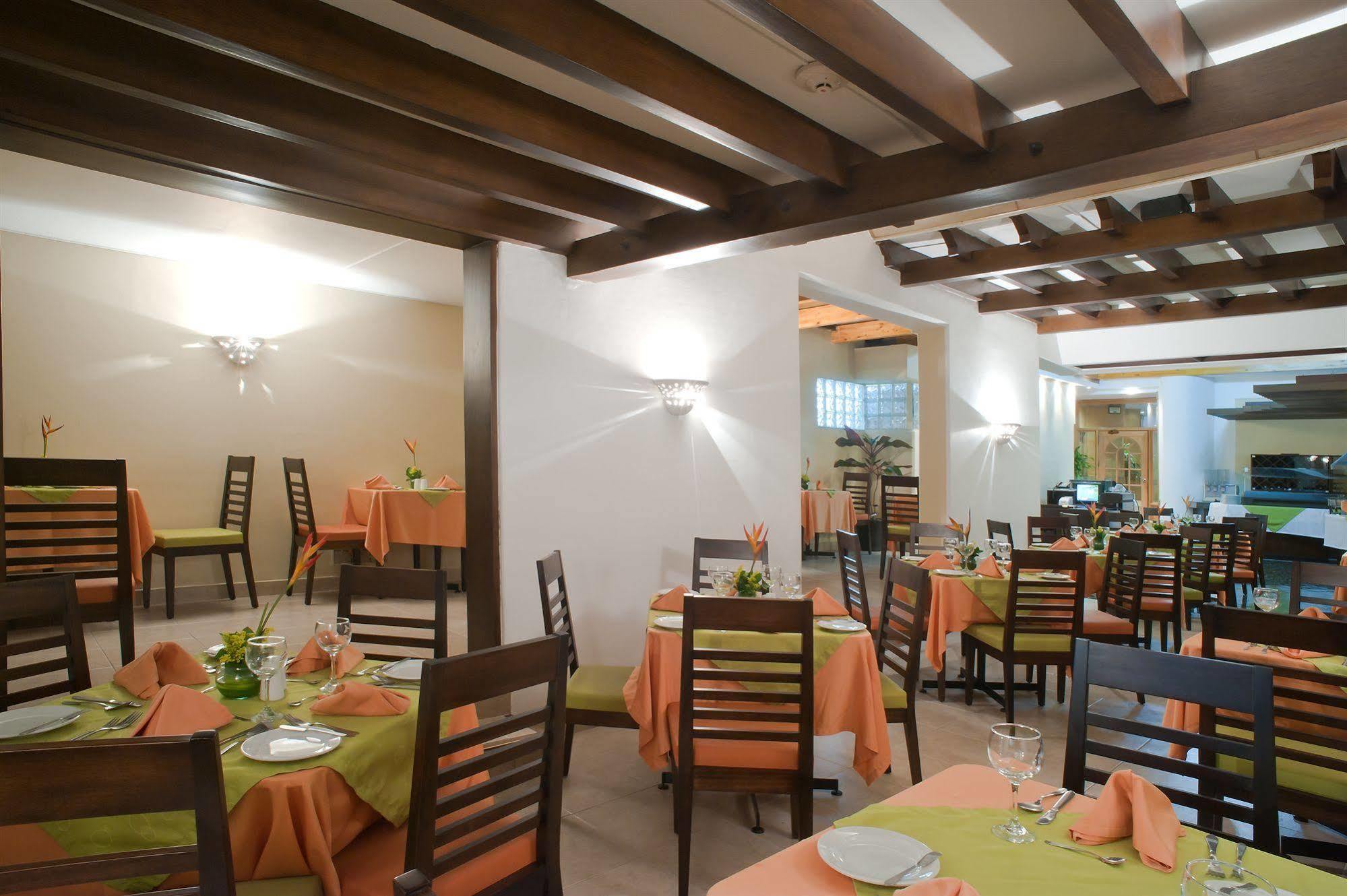 Hotel Dann Norte Bogota Restoran foto